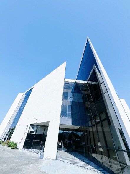 More Photos Of 6430 Richmond Ave, Houston Office Residential For Lease