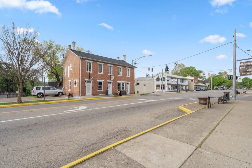 More Photos Of 7-11 E Franklin St, Bellbrook Storefront Retail Office For Lease