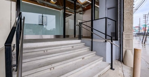 More Photos Of 1939 S Santa Fe Ave, Los Angeles Showroom For Lease