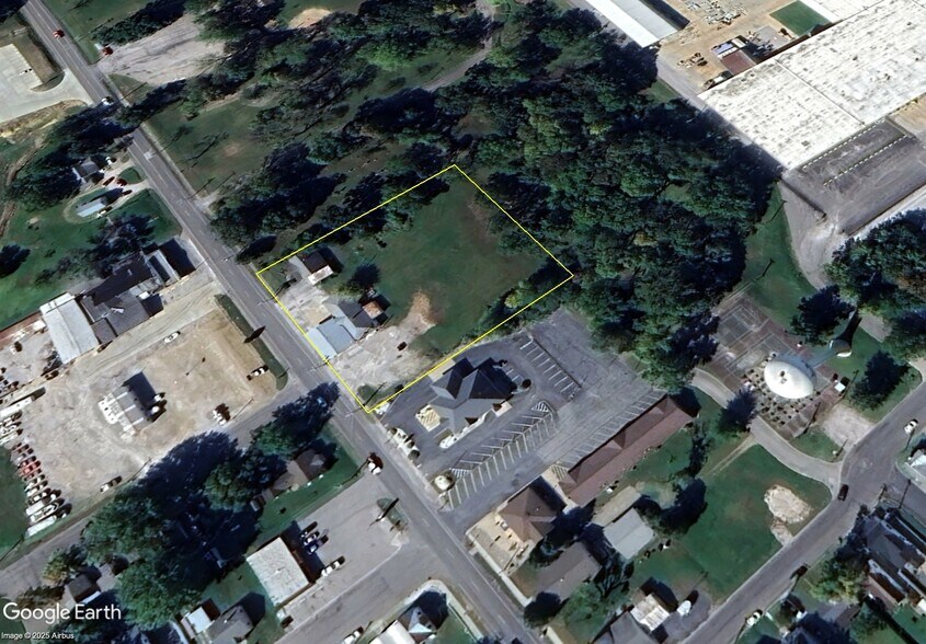 Primary Photo Of 433 W Market St, Red Bud Land For Sale