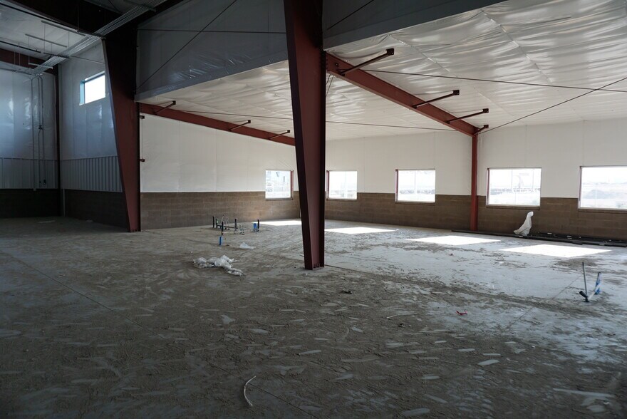 More Photos Of 3210 N Rainier Ave, Pasco Industrial For Lease