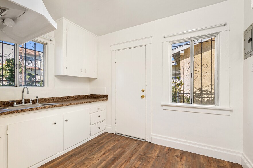 More Photos Of 720 King Ave, Wilmington Apartments For Sale