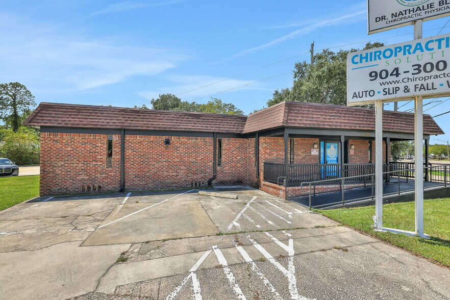 More Photos Of 6640 W 103rd St, Jacksonville Office For Sale