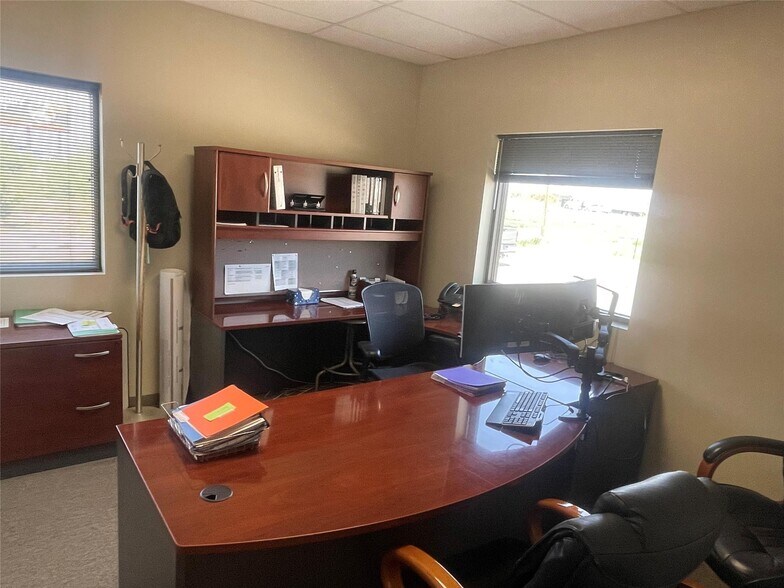 More Photos Of 3428 Interstate 20, Stanton Office For Sale