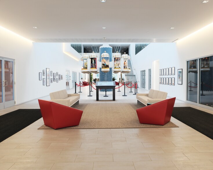 More Photos Of 280 E Broad St, Rochester Office Residential For Lease