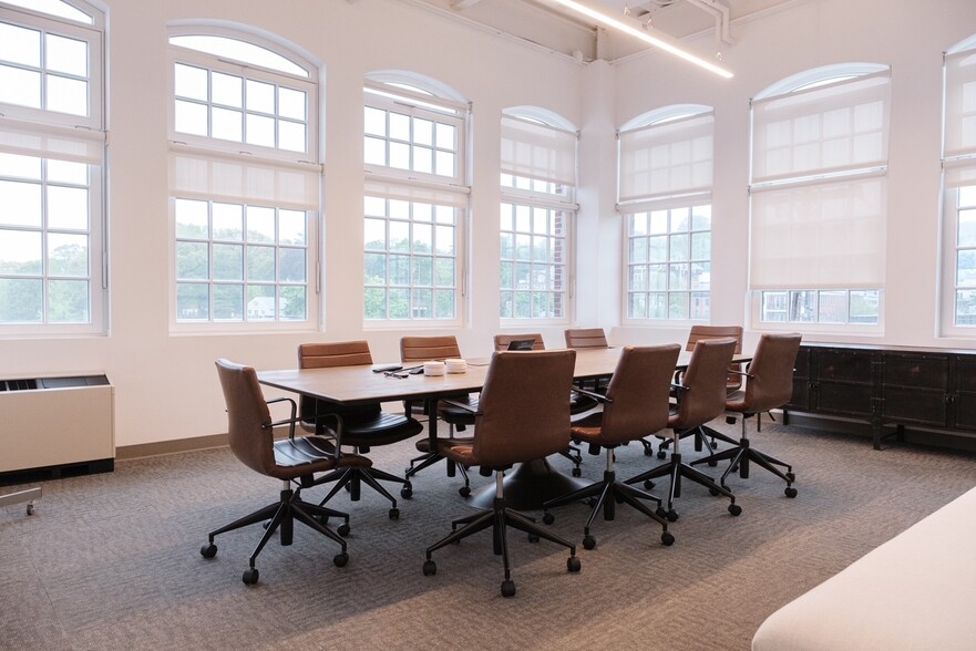 More Photos Of 3 W Main St, Irvington Office For Lease