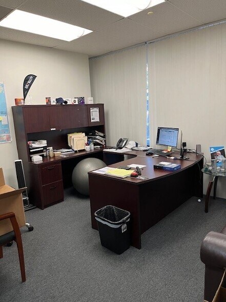 More Photos Of 10700-10710 Norwalk Blvd, Santa Fe Springs Light Distribution For Lease