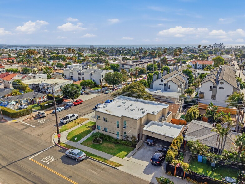 More Photos Of 1676 Chalcedony St, San Diego Apartments For Sale