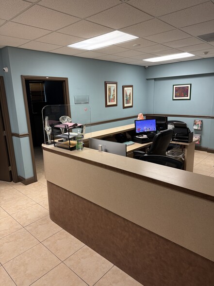 More Photos Of 11801 SW 90th St, Miami Medical For Sale