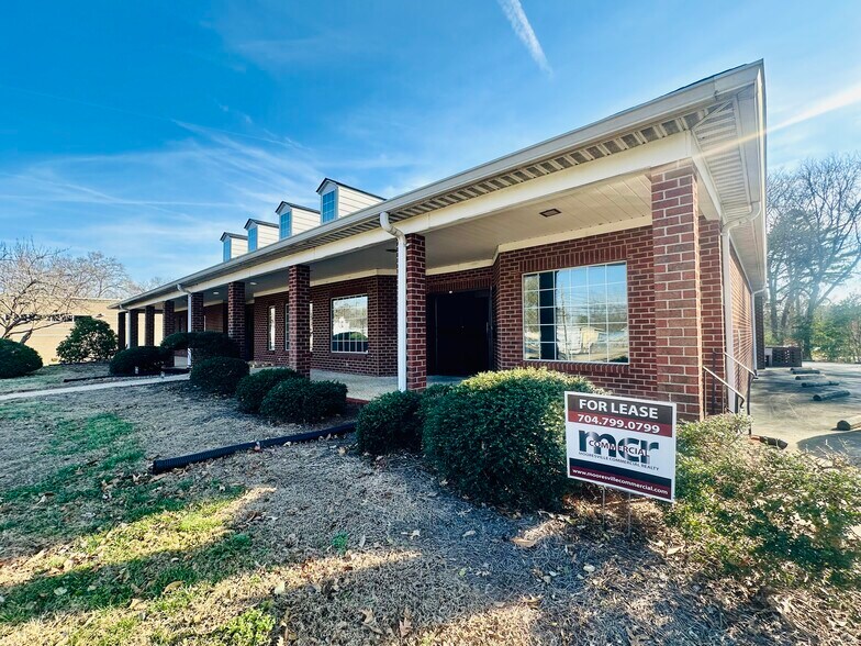 More Photos Of 314 E Main St, Rockwell Medical For Lease