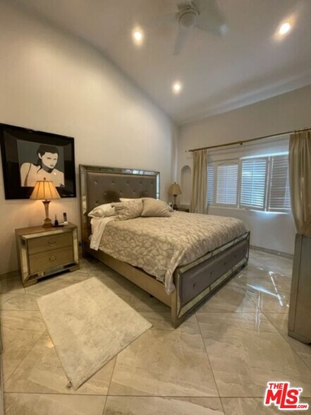 More Photos Of 425 Sunridge St, Playa Del Rey Multifamily For Sale