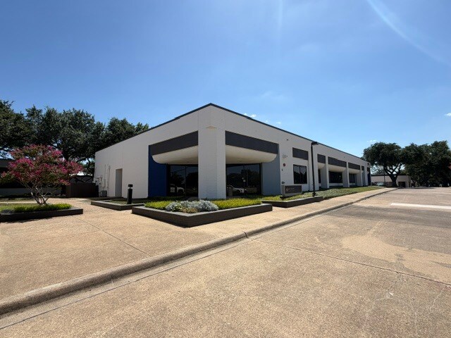 Primary Photo Of 1220 E Campbell Rd E, Richardson Unknown For Lease