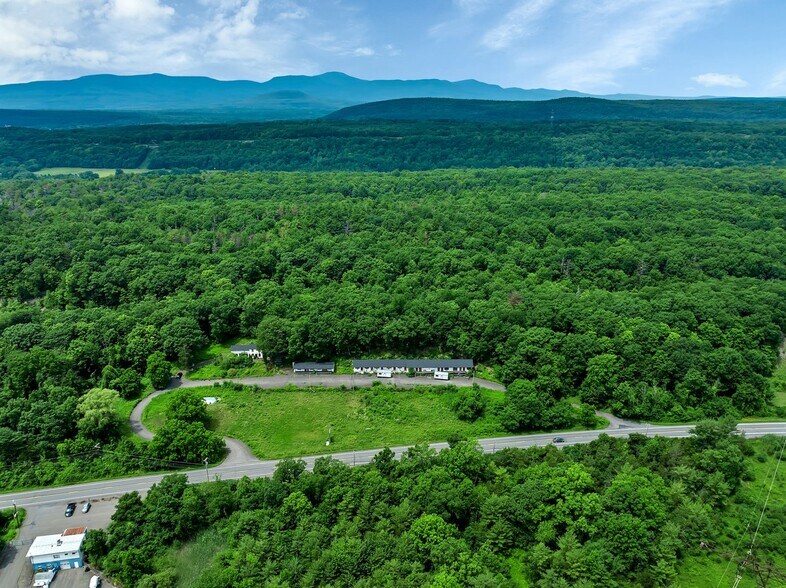 More Photos Of 9071 US Route 9W, Athens Hotel For Sale