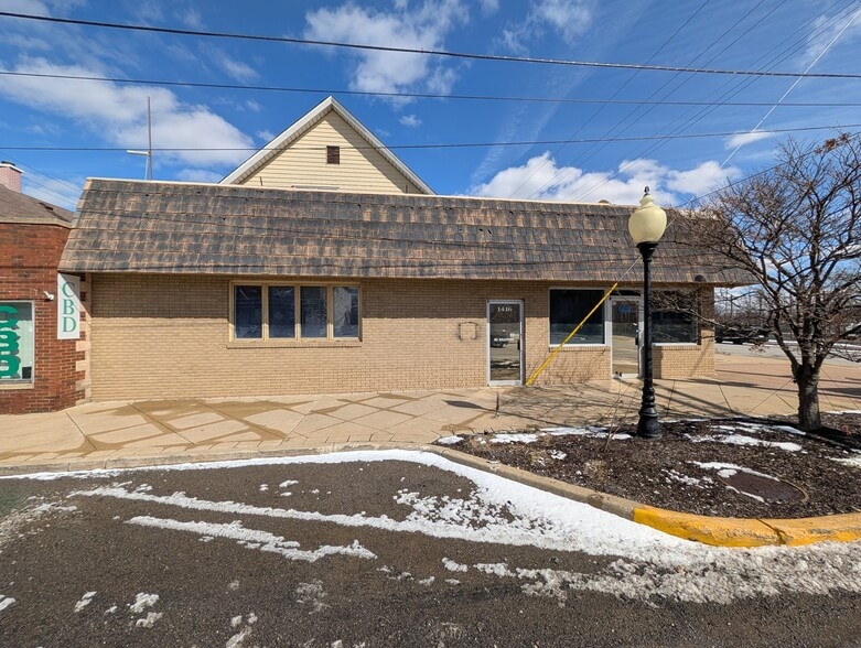 More Photos Of 1416-1418 Franklin St, Michigan City Storefront Retail Residential For Sale