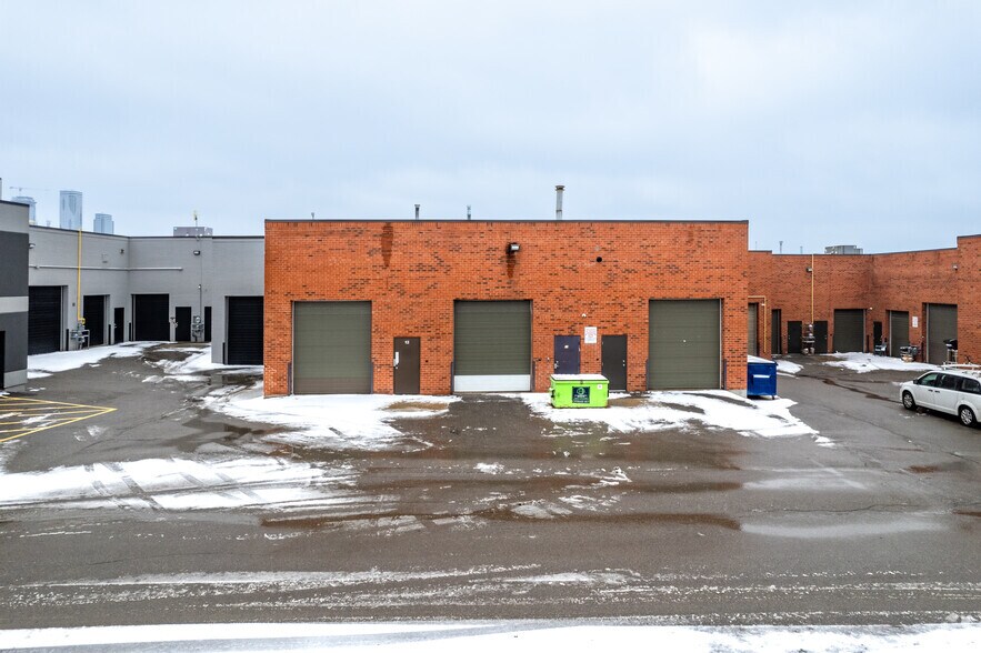 More Photos Of 410 Chrislea Rd, Vaughan Flex For Sale