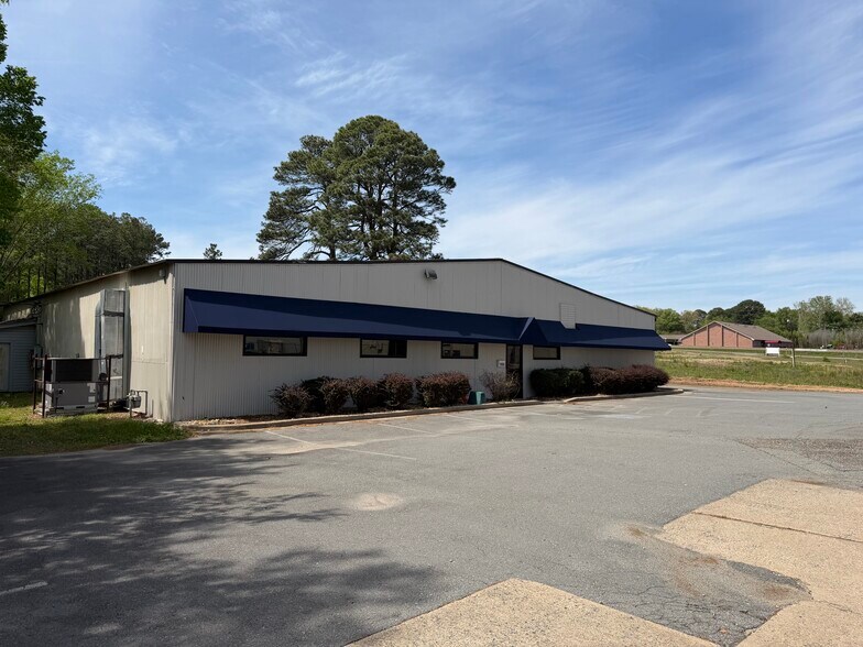More Photos Of 7900 Doyle Springs Rd, Little Rock Warehouse For Sale