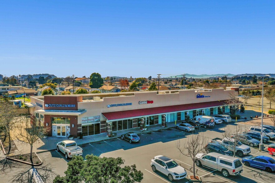 More Photos Of 4200 MacDonald Ave, Richmond Freestanding For Sale