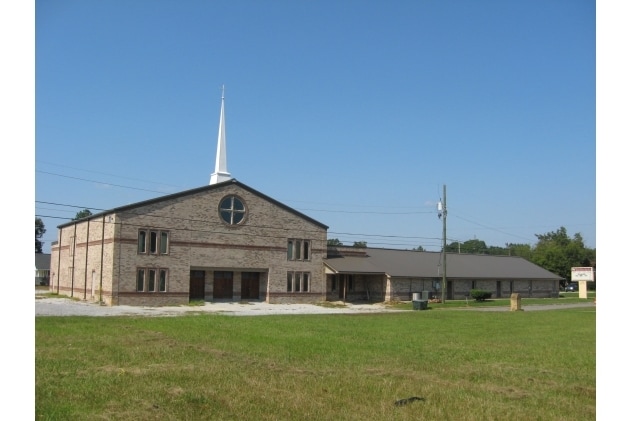 Primary Photo Of 2704 30th Ave, Tuscaloosa Religious Facility For Sale