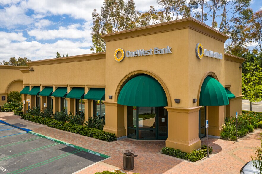 More Photos Of 5521-5715 Alton Pky, Irvine General Retail For Lease