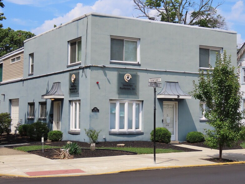Primary Photo Of 329 Otter St, Bristol Flex For Lease
