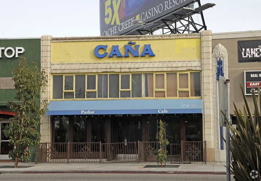 More Photos Of 530-532 Lake Park Ave, Oakland Restaurant For Lease