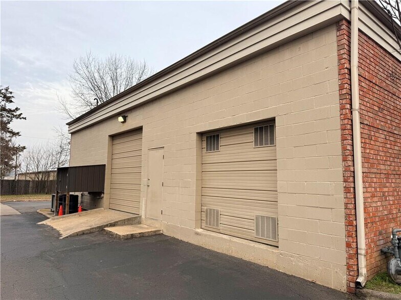 More Photos Of 718 S Arkansas Ave, Russellville Specialty For Sale