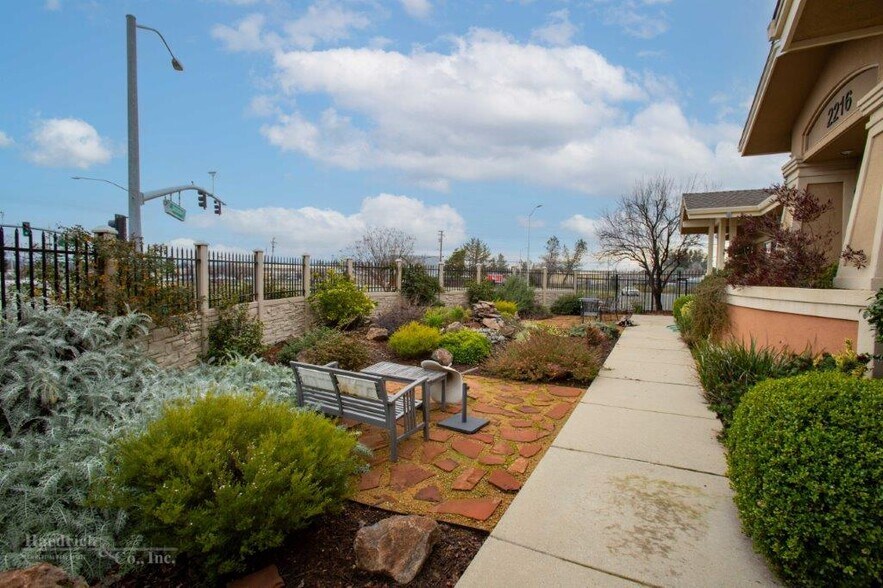 More Photos Of 2216 Buenaventura Blvd, Redding Medical For Sale