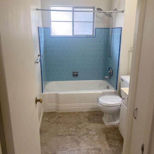 More Photos Of 1913-1919 W Mendocino Ave, Stockton Apartments For Sale