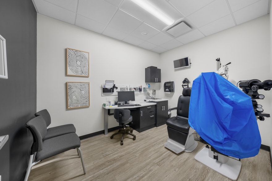 More Photos Of 861 Willow Dr, Chapel Hill Medical For Lease