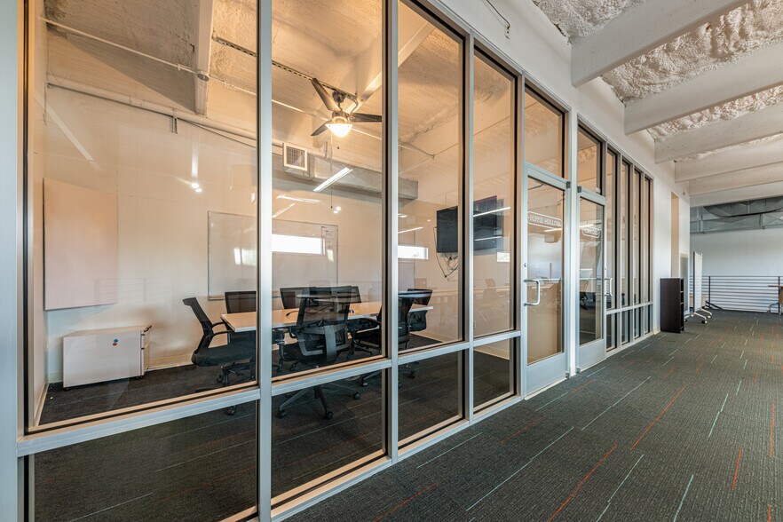 More Photos Of 3000 E Cesar Chavez St, Austin Office For Lease