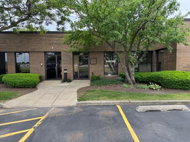 More Photos Of 4260 Westbrook Dr, Aurora Loft Creative Space For Lease