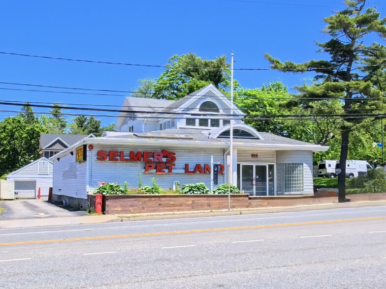 Primary Photo Of 125 E Jericho Tpke, Huntington Station Freestanding For Lease