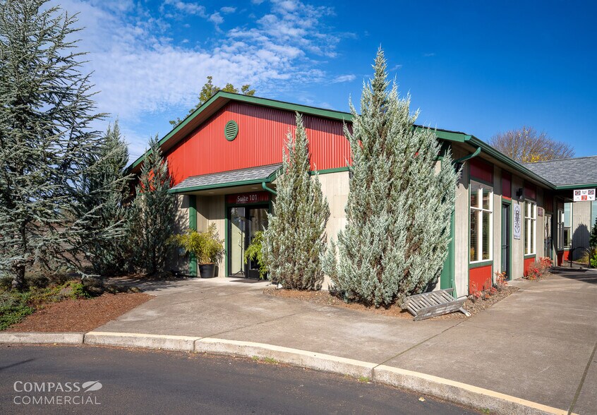 More Photos Of 6735 SW Country Club Dr, Corvallis General Retail For Sale