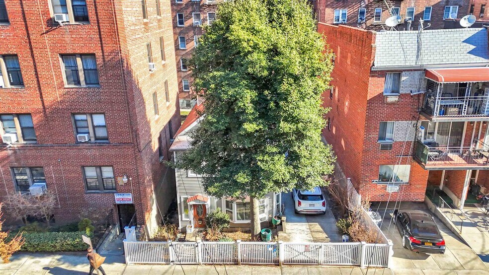 More Photos Of 6571 Booth St, Rego Park Apartments For Sale