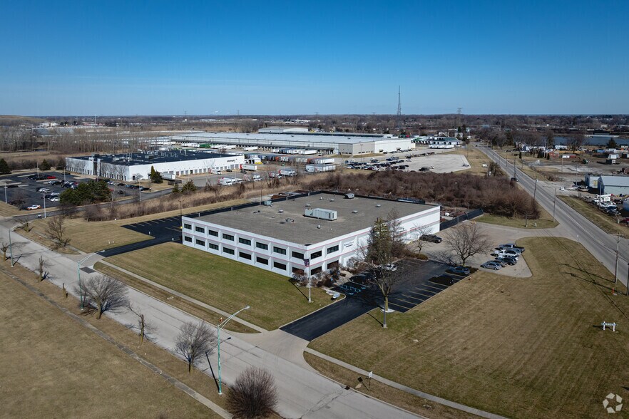 More Photos Of 1333 Matzinger Rd, Toledo Manufacturing For Sale