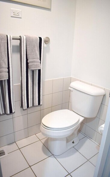 More Photos Of 396 Probasco St, Cincinnati Apartments For Sale