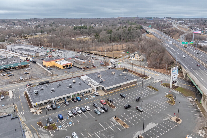 More Photos Of 535 Lowell St, Peabody Freestanding For Lease