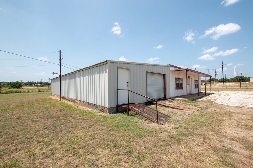 More Photos Of 2929 TX-261, Buchanan Dam Land For Sale