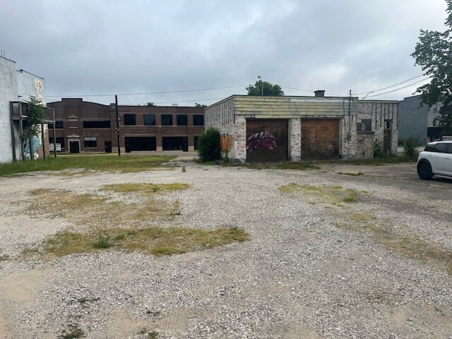 Primary Photo Of 1517 Wabash ave, Terre Haute Land For Sale