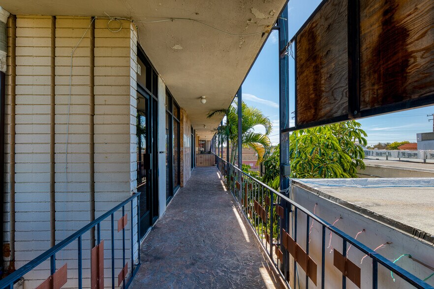 More Photos Of 2000-2010 W Lincoln Ave, Anaheim Freestanding For Sale