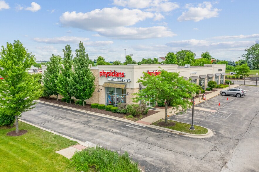 More Photos Of 1672-1684 S Galena Ave, Dixon Unknown For Lease