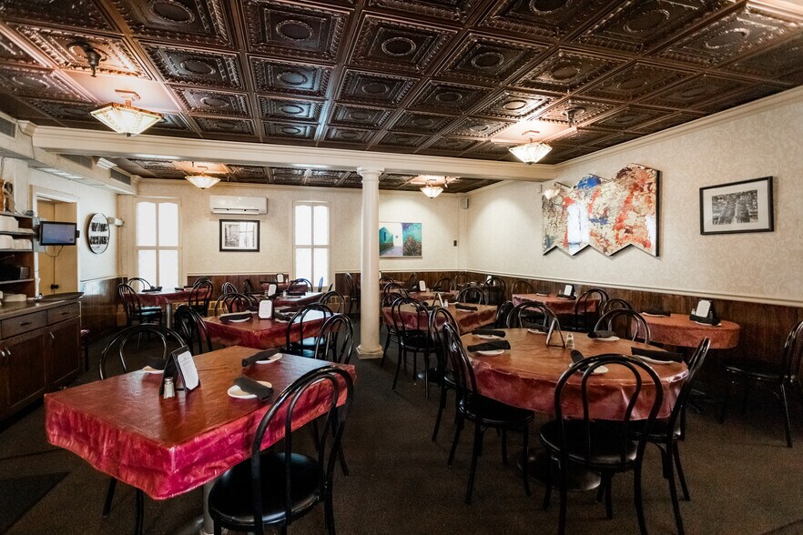 More Photos Of 3401 Riopelle St, Detroit Restaurant For Sale