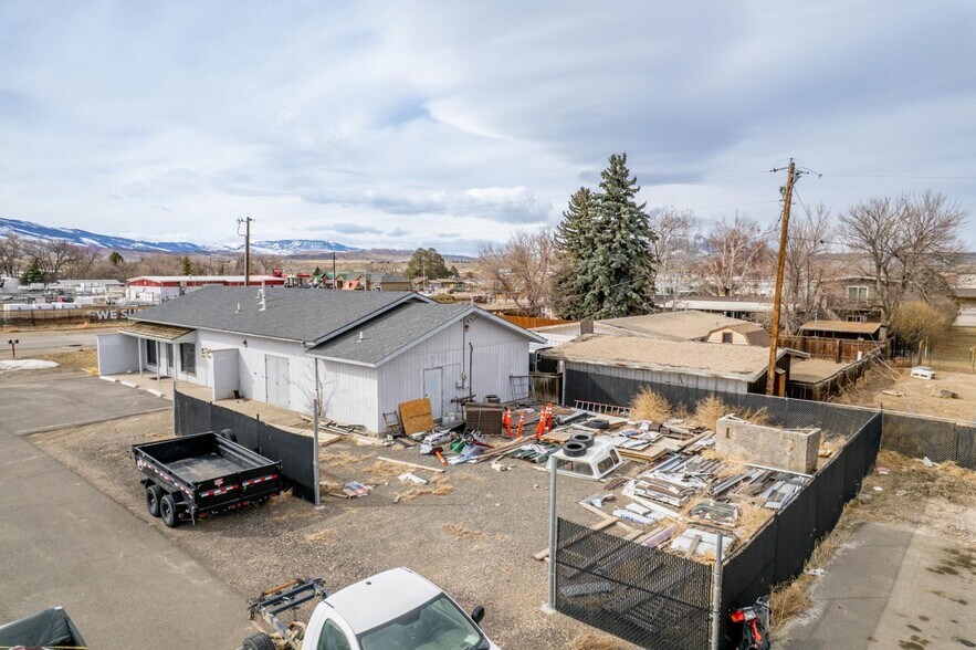 More Photos Of 528 Blackburn St, Cody Auto Repair For Sale