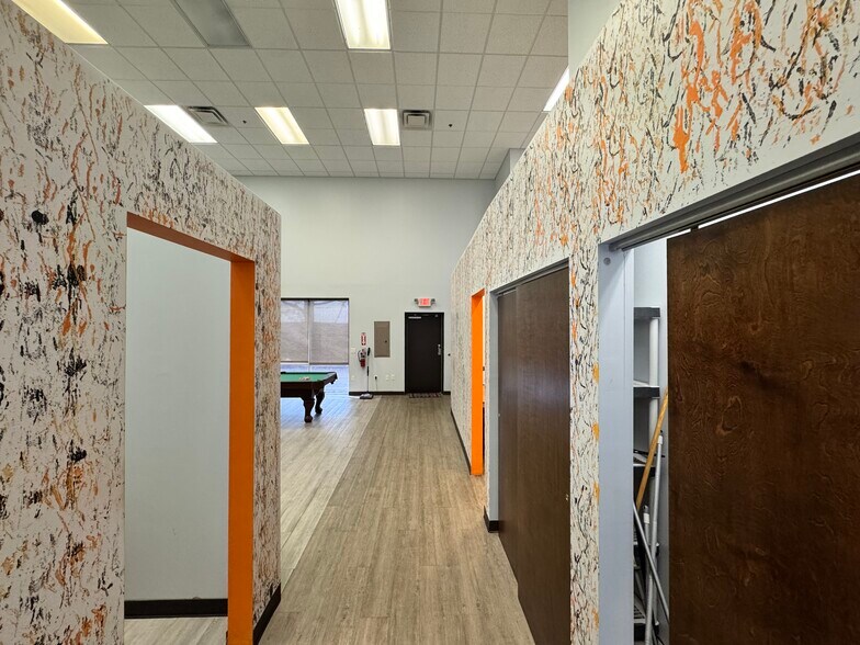 More Photos Of 2151 Consulate Dr, Orlando Loft Creative Space For Lease