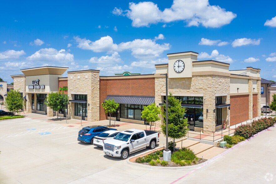 More Photos Of 5266 Independence Pky, Frisco Storefront For Sale