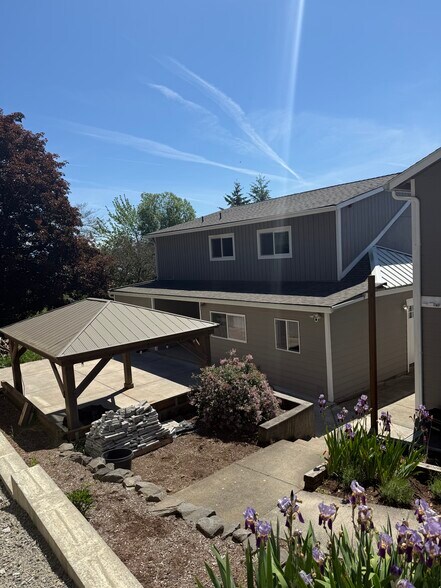 More Photos Of 1505 NW 10th Ave, Camas Multifamily For Sale