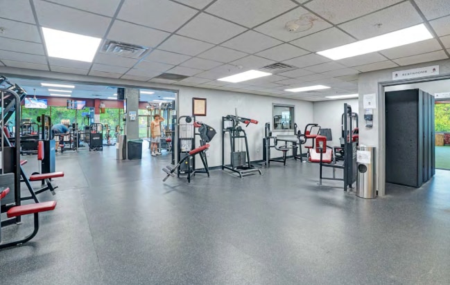 More Photos Of 1047 Providence Rd, Whitinsville Freestanding For Sale