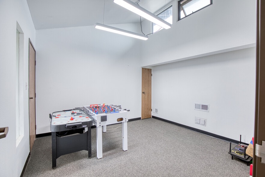 More Photos Of 8311 Westminster Blvd, Westminster Medical For Lease