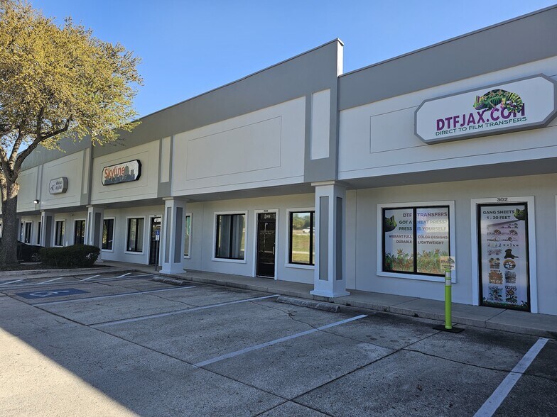 More Photos Of , Jacksonville Flex For Sale