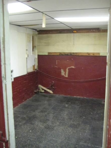 More Photos Of 920 Utica St, Allentown Unknown For Lease